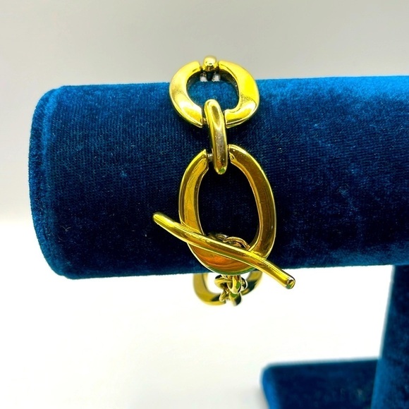 Liz Claiborne Gold Tone  Oversized Chain Link Toggle Bracelet  Gold Tone Vintage - Picture 1 of 9